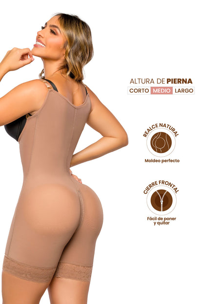 '- Faja SMI7089 LA ESBELTA media pierna con soporte lateral removible
- Vista frontal con broches y detalle de cierre perineal
- Parte posterior sin costuras y encaje siliconado en piernas